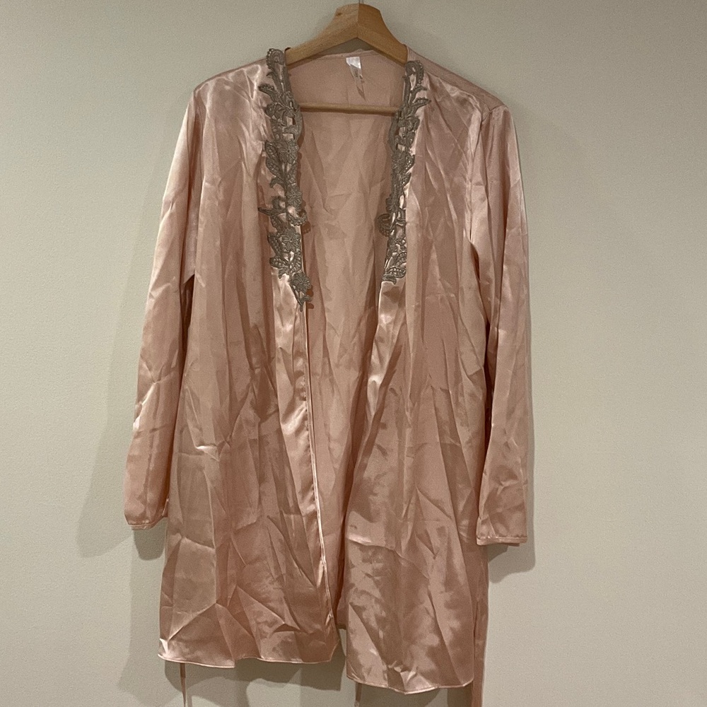 Luxurious Blush Satin Robe with Intricate Detailing